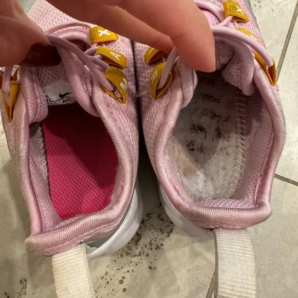 Nike Youth Air Max Axis Pink and Silver Sneakers - Picture 6 of 6